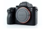 دوربین بدون آینه فول فریم سونی a7III با کیت لنز FE 28-70mm F3.5-5.6 OSS - Image 2