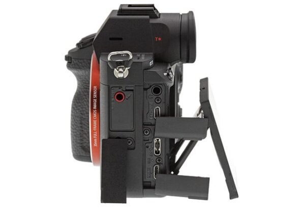 دوربین بدون آینه فول فریم سونی a7III با کیت لنز FE 28-70mm F3.5-5.6 OSS - Image 3