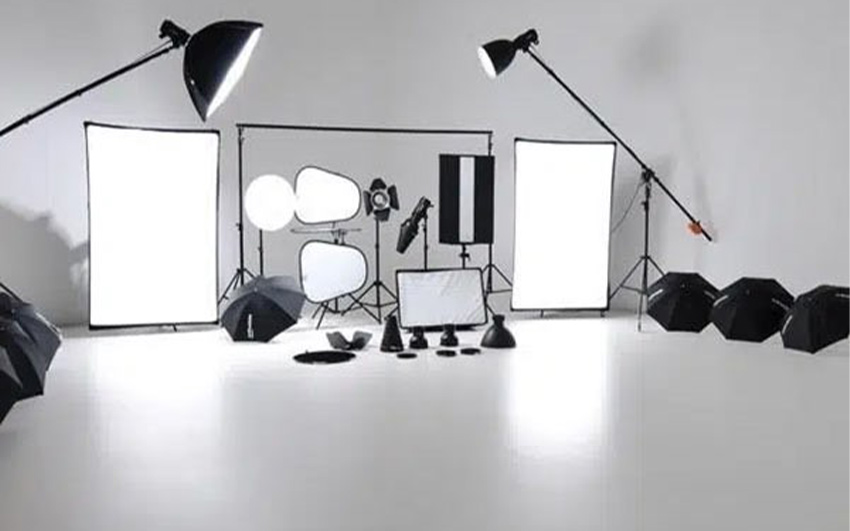معرفی و راهنمای خرید انواع تجهیزات نورپردازی عکاسی و کاربرد های آن‌ها