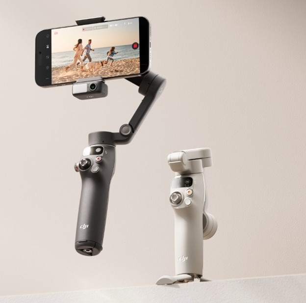 بررسی تفاوتهای ظاهری بین گیمبالهای DJI Osmo Mobile 6 و Osmo Mobile 7 - نقد و بررسی گیمبالهای DJI Osmo Mobile 6 و Osmo Mobile 7 - نقد و بررسی گیمبالهای DJI Osmo Mobile 6 و Osmo Mobile 7|مقایسه و بررسی اوزمو6 و اوزمو7|نقد و بررسی گیمبال DJI Osmo Mobile 6|بررسی گیمبالDJI OSMO 7