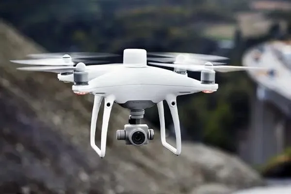 کالیبره چیست و چرا اهمیت دارد؟ - کالیبره شدن هلی‌شات DJI عملکرد دقیق سنسورها، پرواز ایمن و ثبت تصاویر باکیفیت را تضمین می‌کند و از خطاهای Compass، IMU جلوگیری می‌کند.|آموزش کالیبره کردن هلی شات