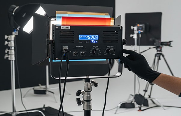 نکاتی برای کنترل دمای رنگ در تولیدمحتوا- با بررسی تأثیر نور گرم و سرد بر حس صحنه، رنگ پوست و روایت، یاد بگیرید چطور با کنترل دمای رنگ ویدئوهایی حرفهای و سینمایی بسازید.